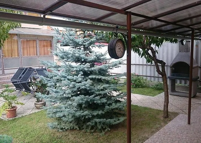 Edit 아파트 하르카니